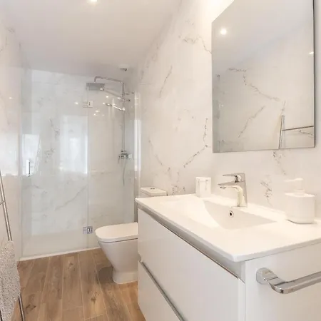 Terraza Del Mar: Apartamento Con Terraza Y Piscina *
